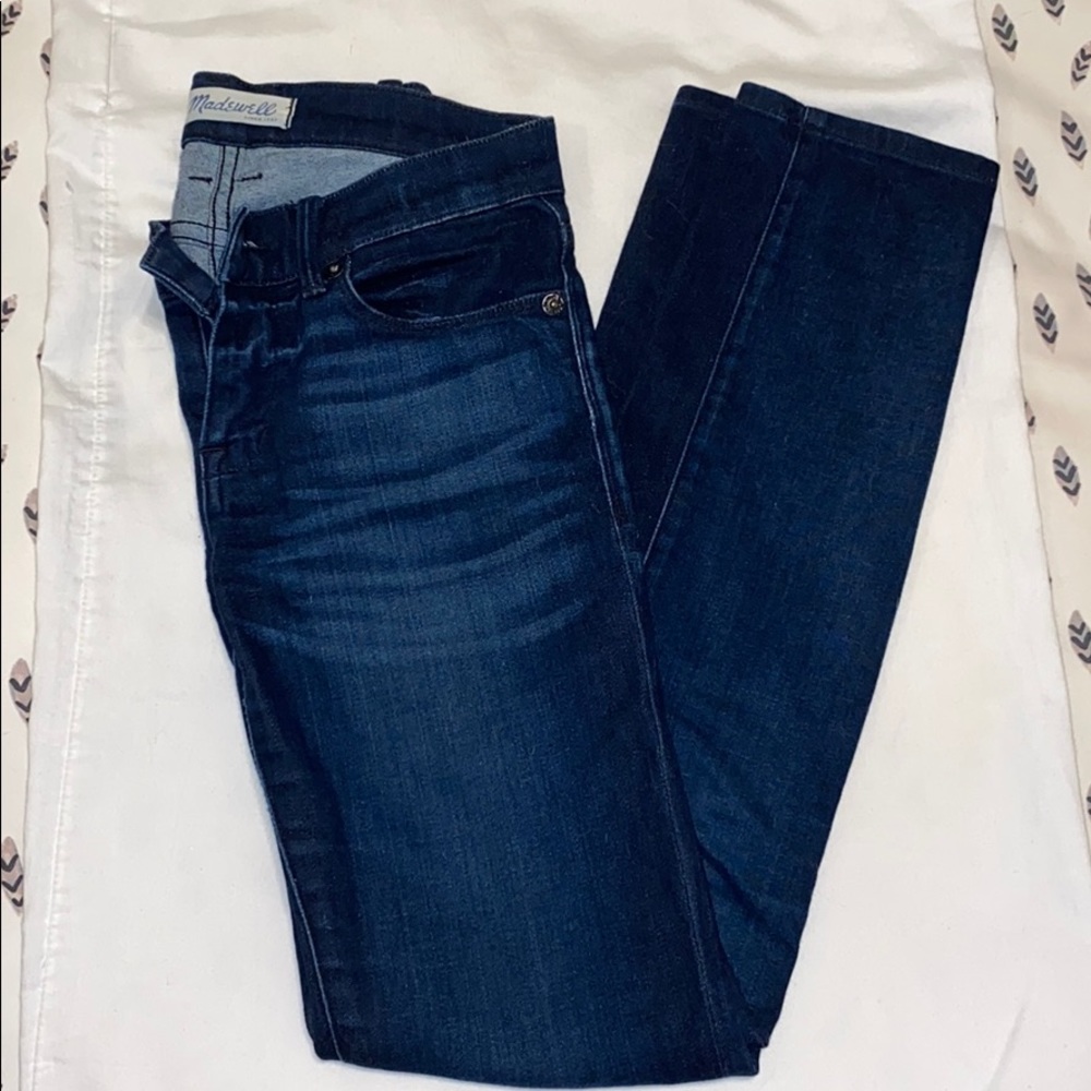 Madewell 28” inseam dark wash jeans